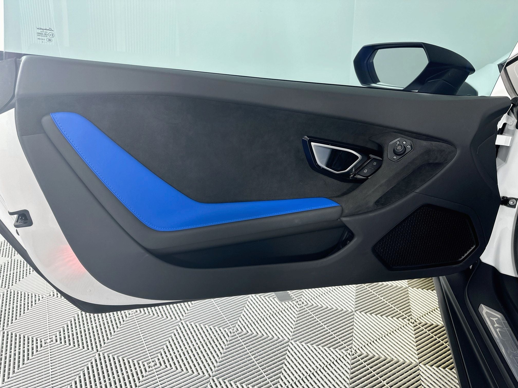 2023 Lamborghini Huracan Sterrato Base