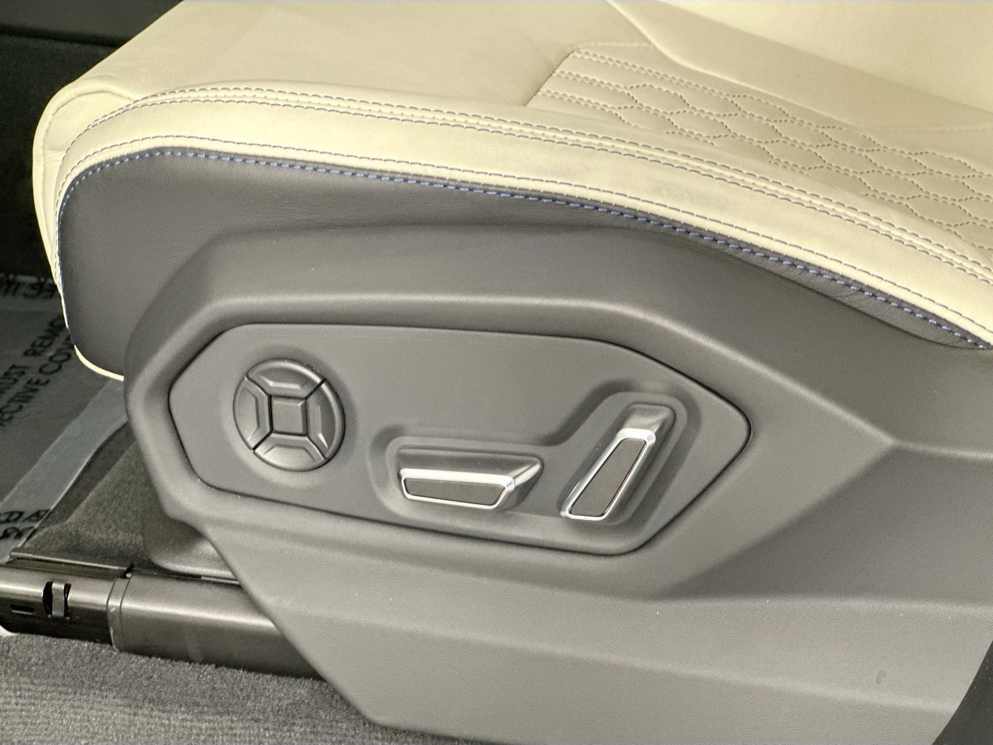 2023 Lamborghini Urus S