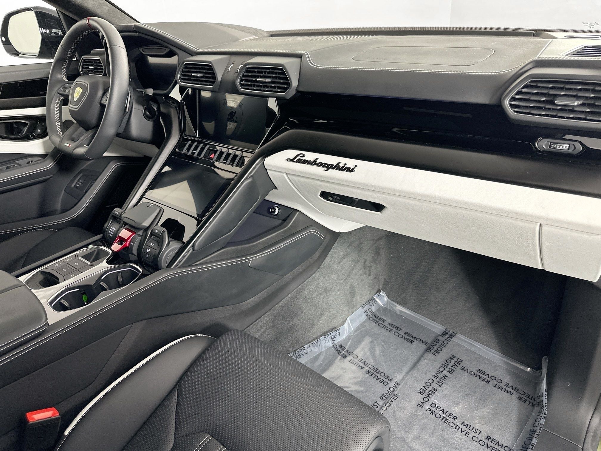 2024 Lamborghini Urus S