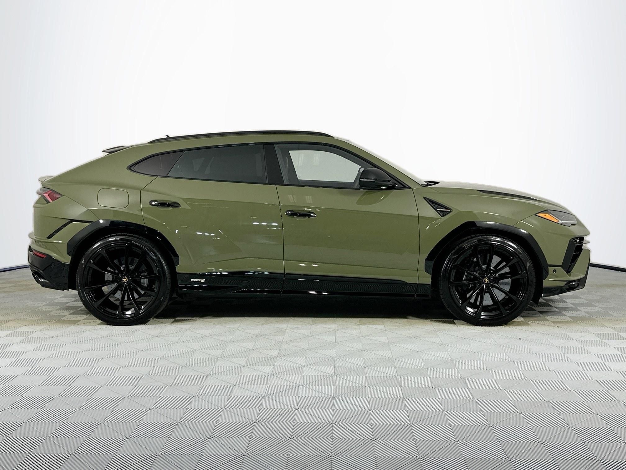 2024 Lamborghini Urus S