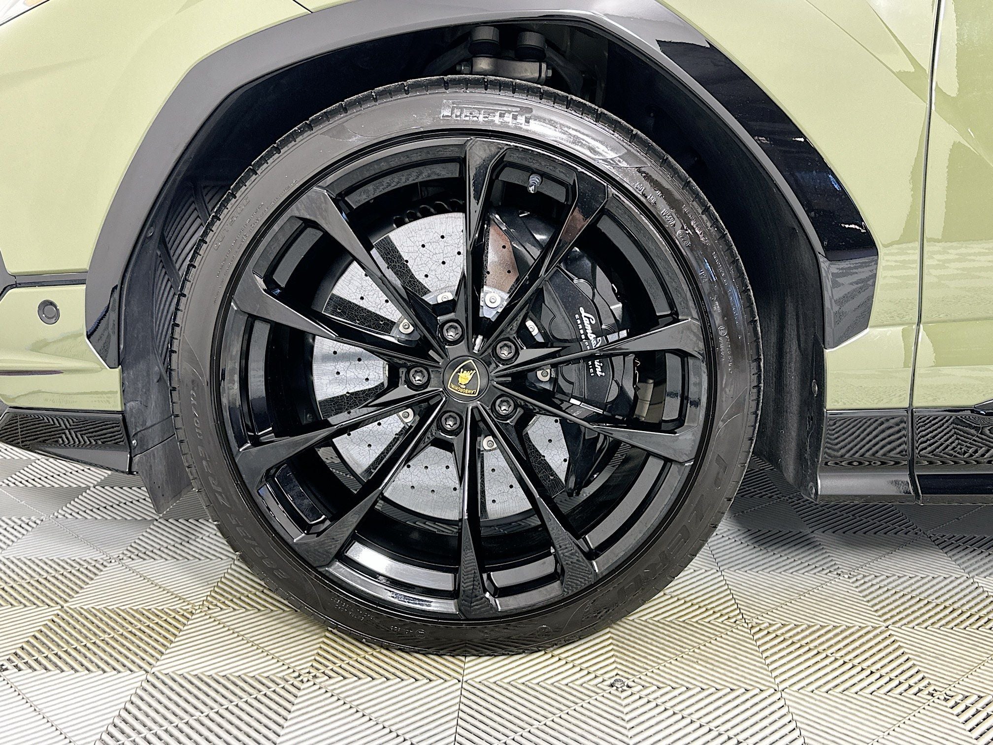 2024 Lamborghini Urus S