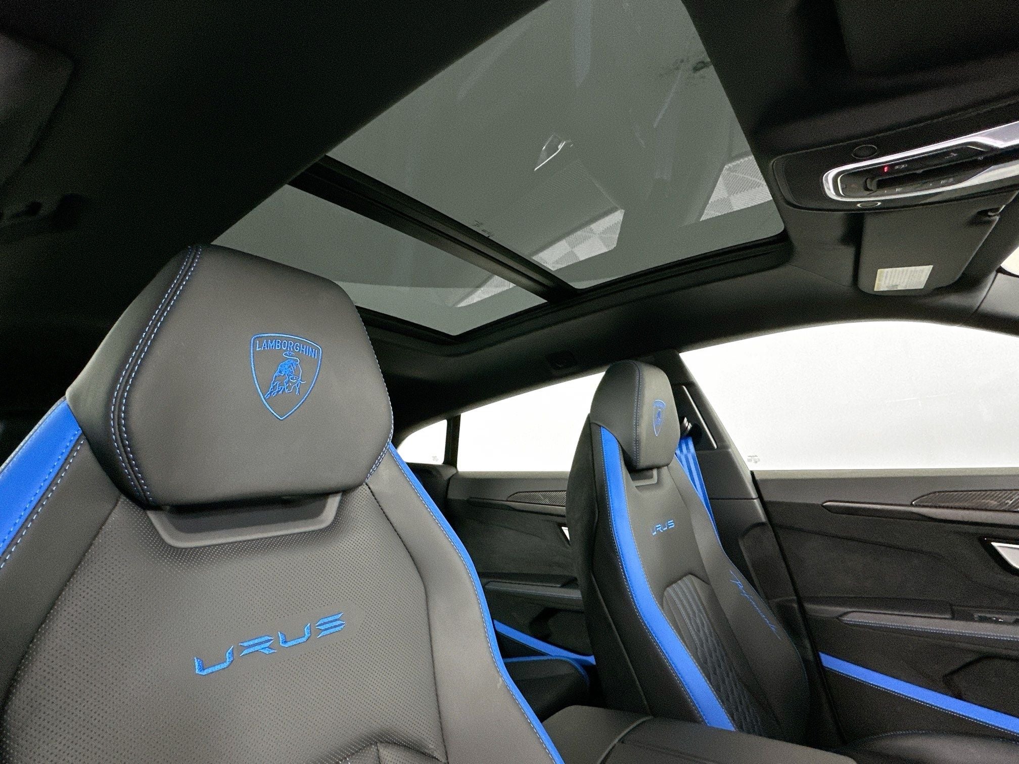 2024 Lamborghini Urus Performante