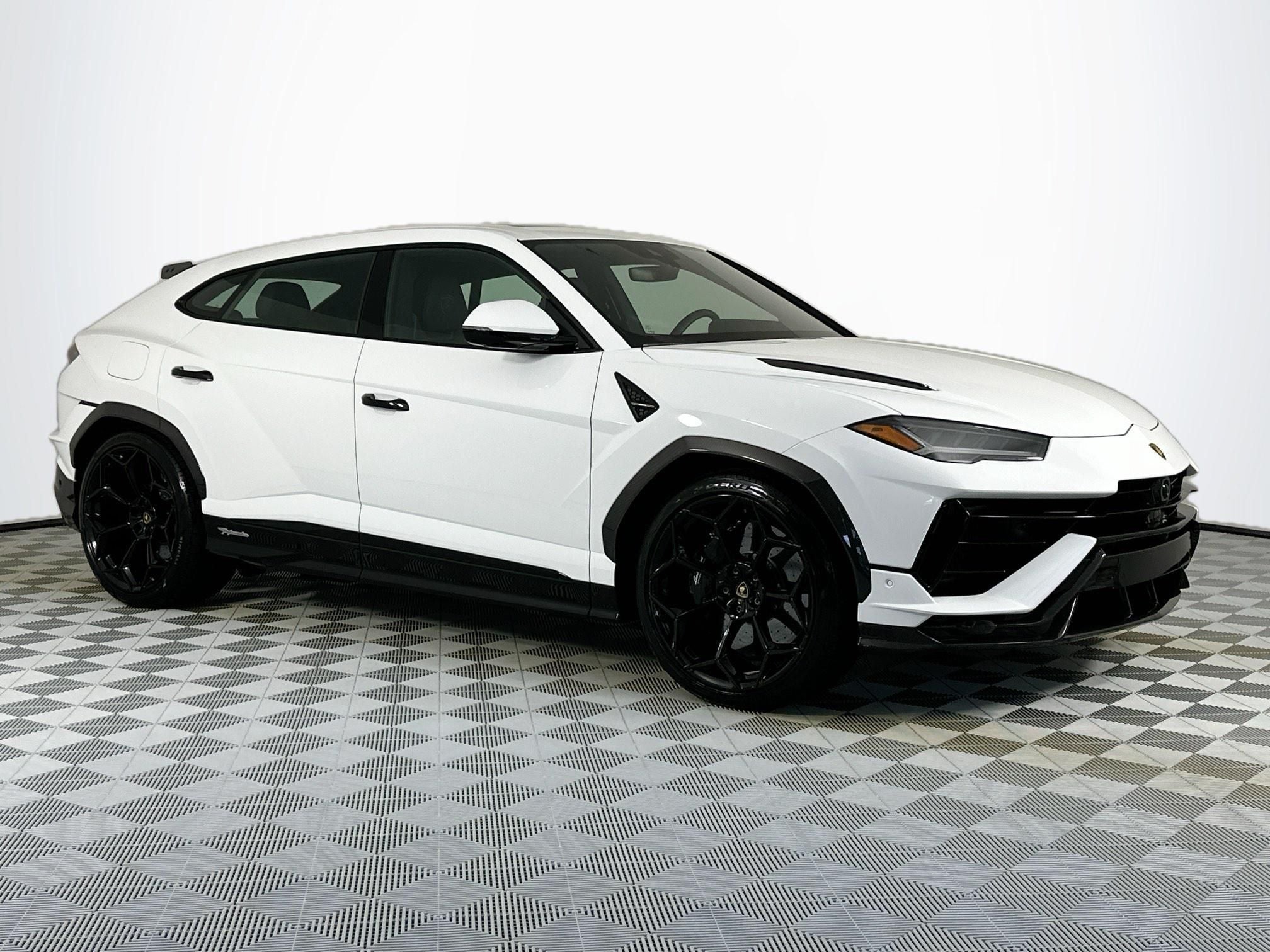 2024 Lamborghini Urus Performante