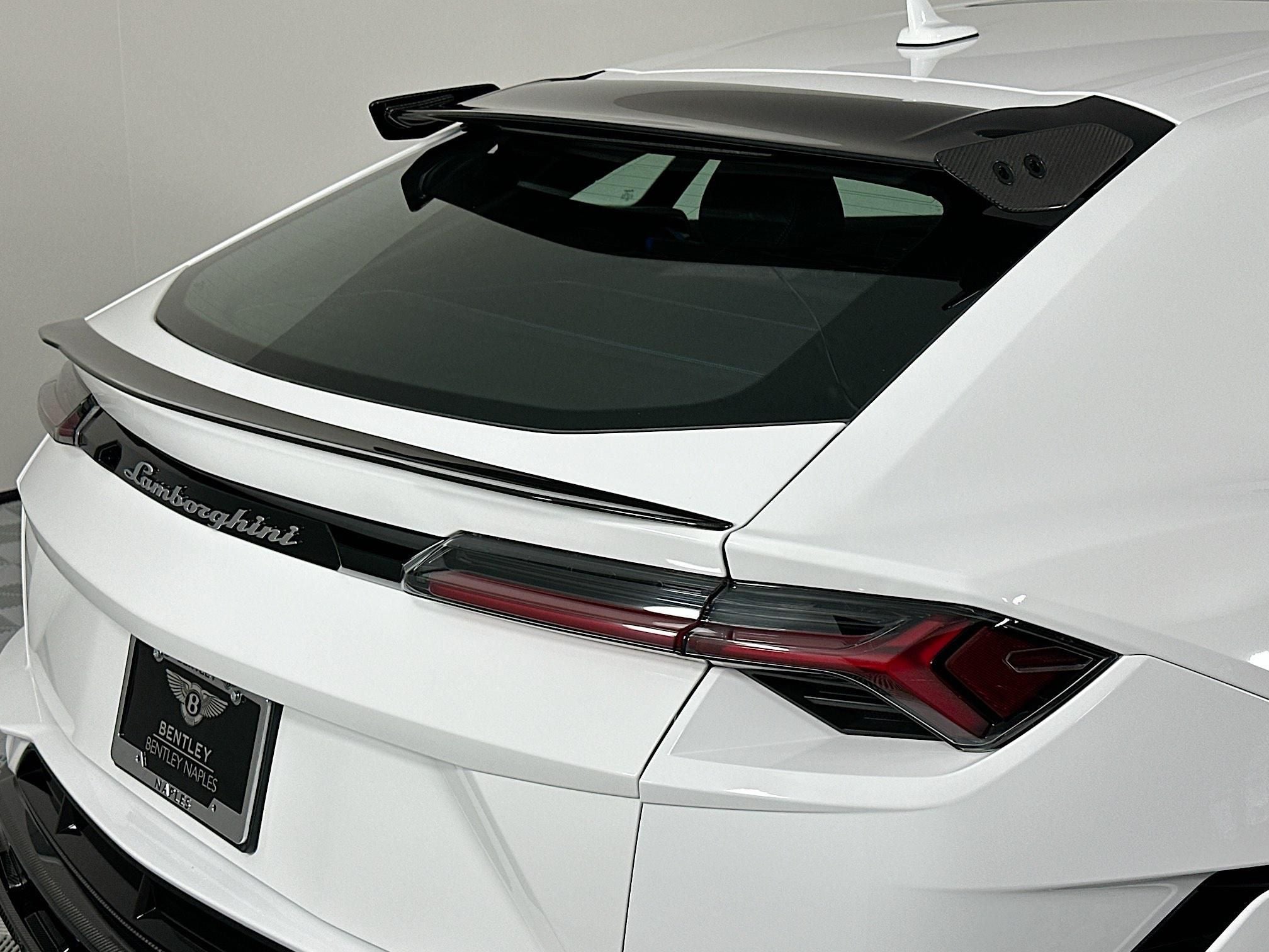 2024 Lamborghini Urus Performante