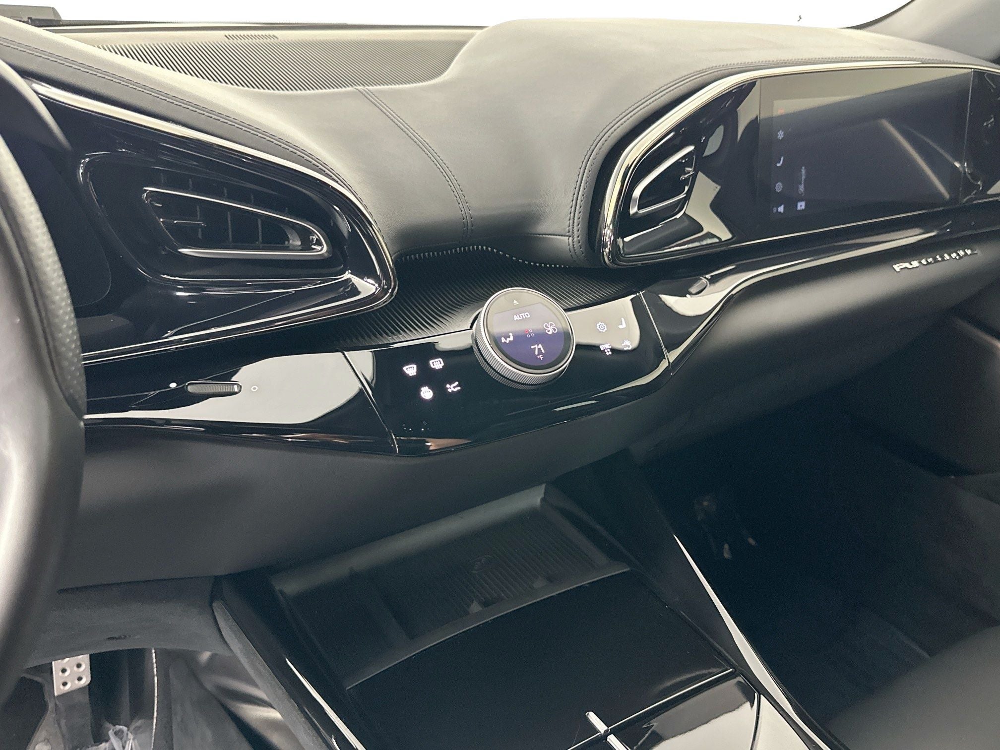 2023 Ferrari Purosangue Base