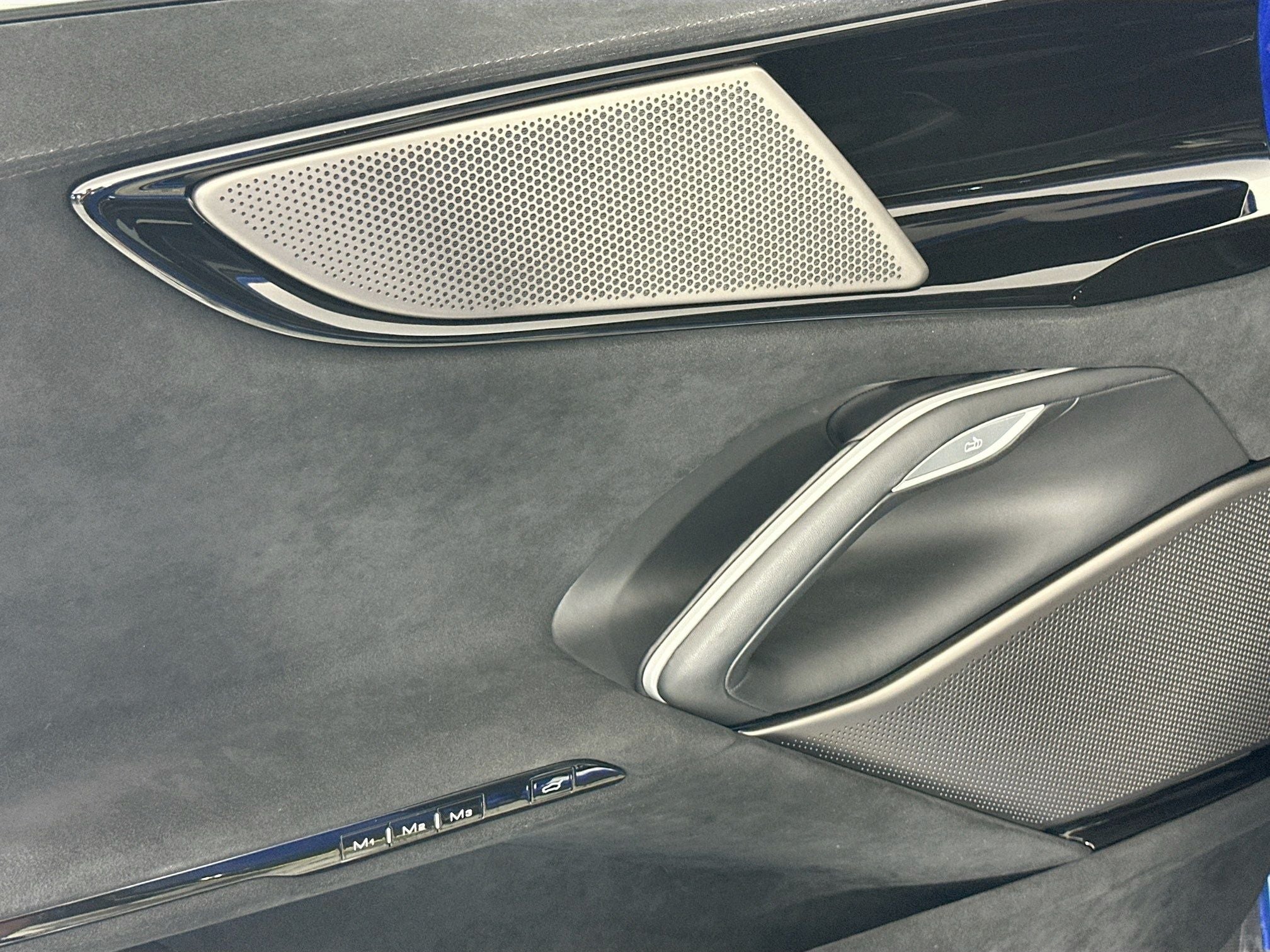 2023 Ferrari Purosangue Base