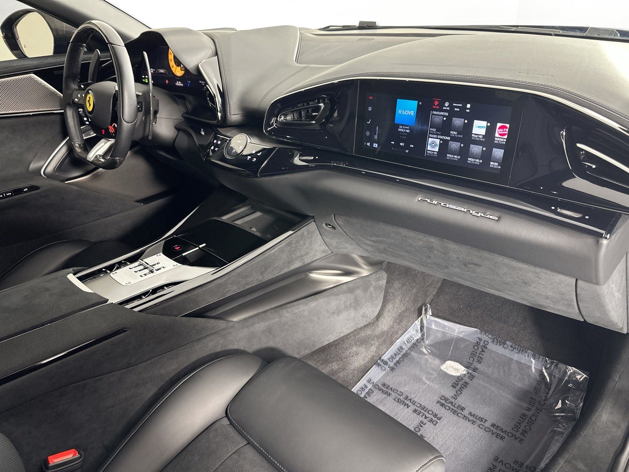 2023 Ferrari Purosangue Base