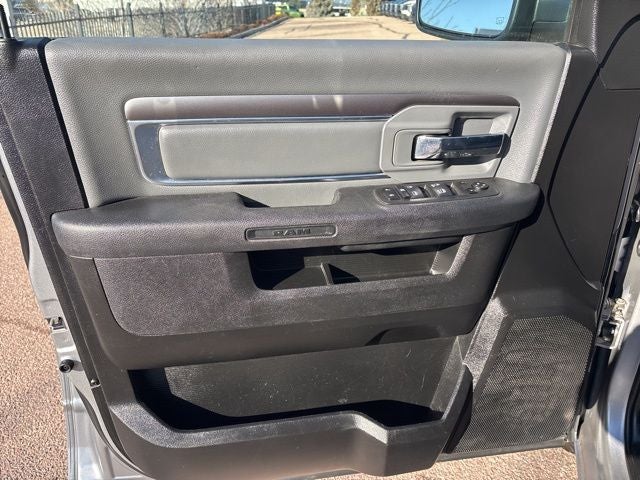 2021 RAM 1500 Classic Base