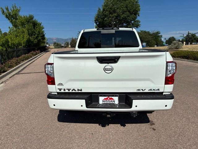 2024 Nissan Titan SV