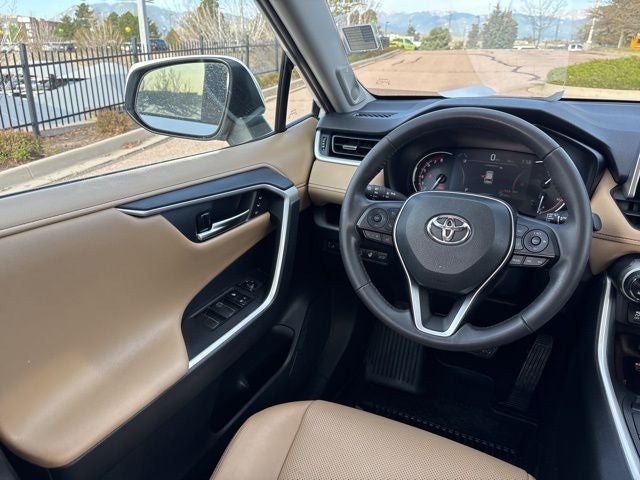 2020 Toyota RAV4 Limited