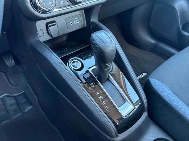 2023 Nissan Versa 1.6 SV
