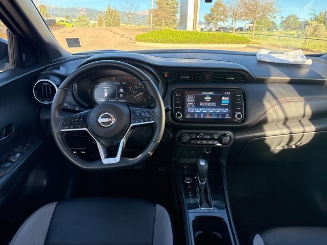 2023 Nissan Kicks SR
