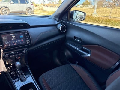 2024 Nissan Kicks SR