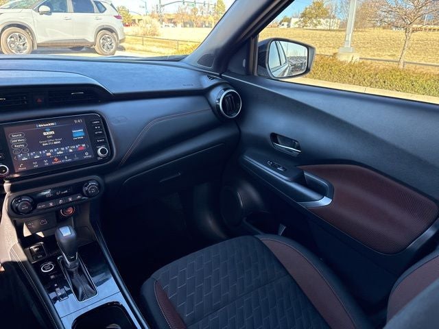 2024 Nissan Kicks SR