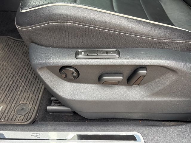2022 Volkswagen Tiguan 2.0T SEL R-Line