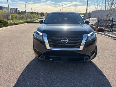2025 Nissan Pathfinder S