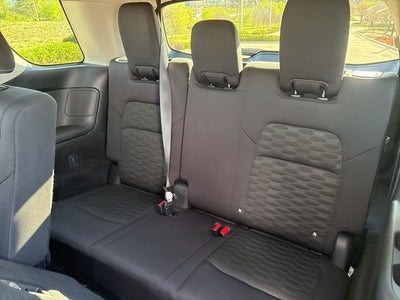 2025 Nissan Pathfinder S