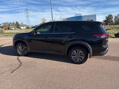 2025 Nissan Pathfinder S