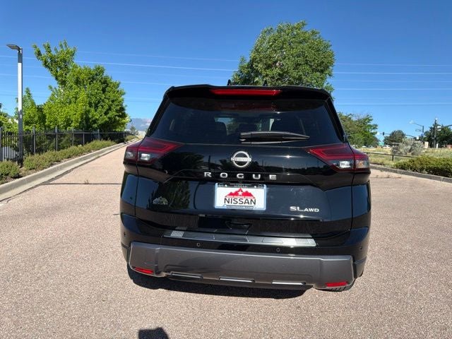 2025 Nissan Rogue SL