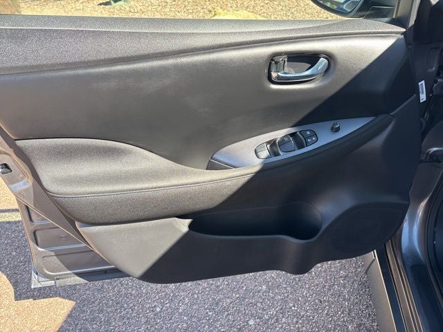 2024 Nissan Leaf S