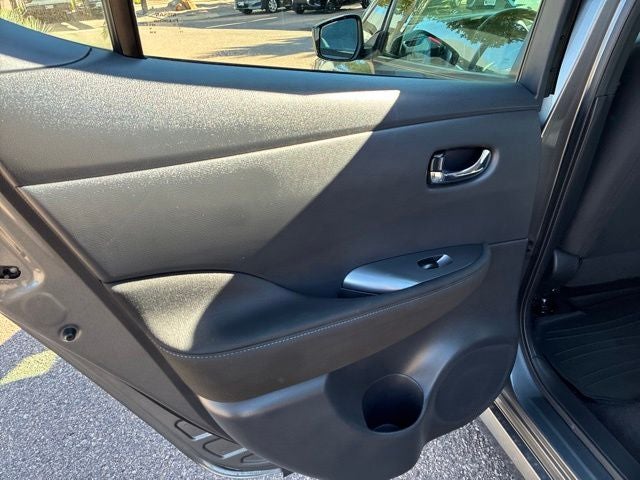 2025 Nissan Leaf S