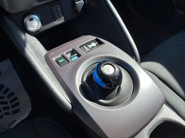 2025 Nissan Leaf S