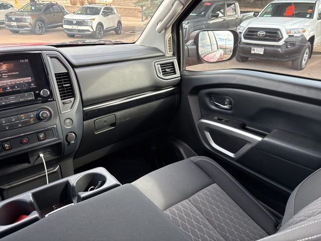 2024 Nissan Titan SV