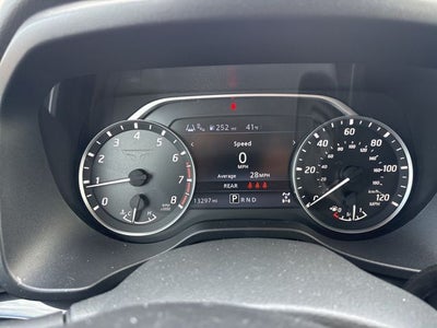 2024 Nissan Titan SV