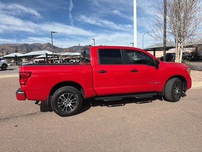 2024 Nissan Titan SV