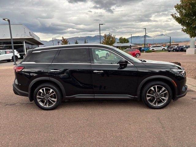 2023 INFINITI QX60 LUXE