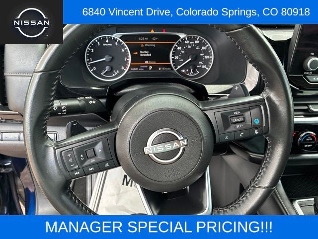 2024 Nissan Pathfinder SV