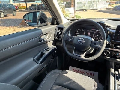 2026 Nissan Pathfinder SV
