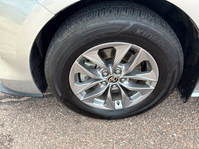 2021 Toyota Sienna XLE 8 Passenger