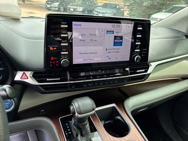 2021 Toyota Sienna XLE 8 Passenger