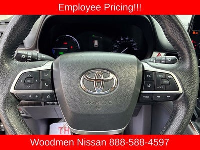 2021 Toyota Sienna XLE 8 Passenger