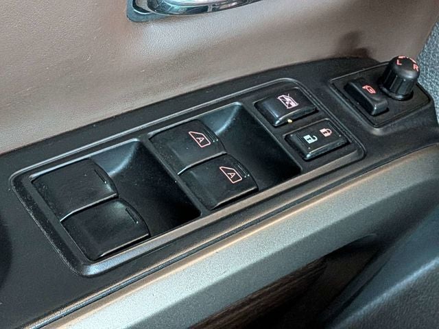 2023 Nissan Titan Platinum Reserve
