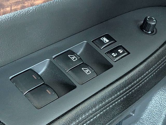 2013 Nissan Armada SL