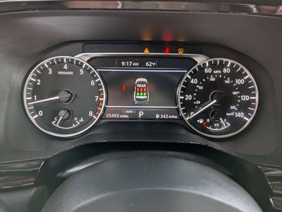 2025 Nissan Pathfinder SV