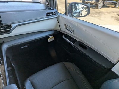 2025 Toyota Sienna Platinum 7 Passenger