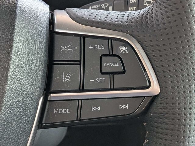 2025 Toyota Sienna Platinum 7 Passenger