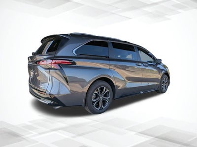 2025 Toyota Sienna Platinum 7 Passenger