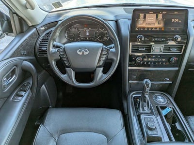 2023 INFINITI QX80 LUXE