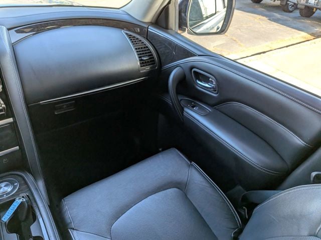 2023 INFINITI QX80 LUXE