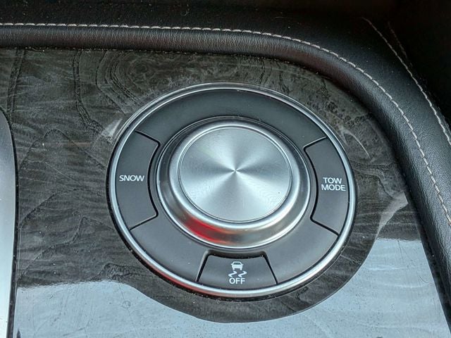 2023 INFINITI QX80 LUXE