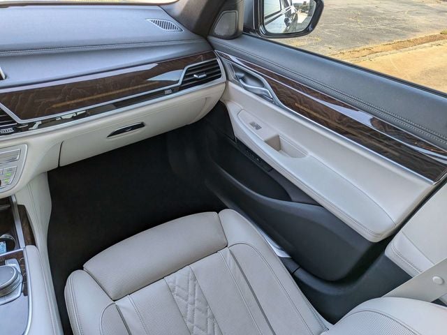 2022 BMW 7 Series 750i xDrive