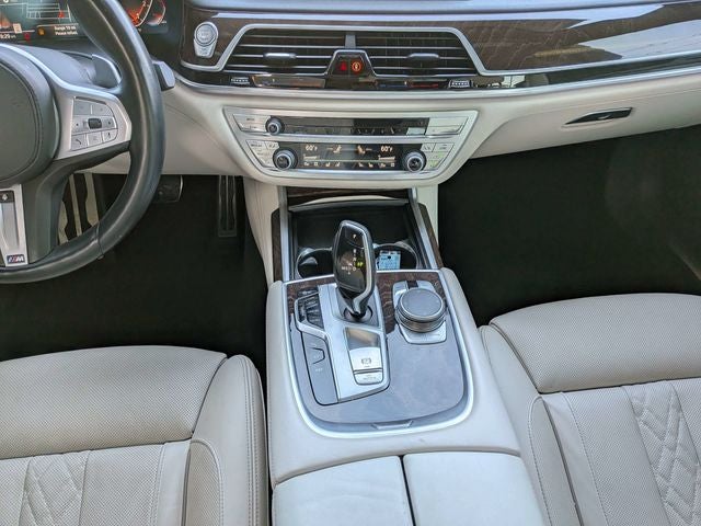 2022 BMW 7 Series 750i xDrive