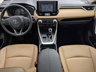 2020 Toyota RAV4 XLE Premium