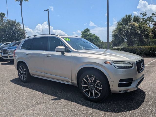 2016 Volvo XC90 T6 Momentum
