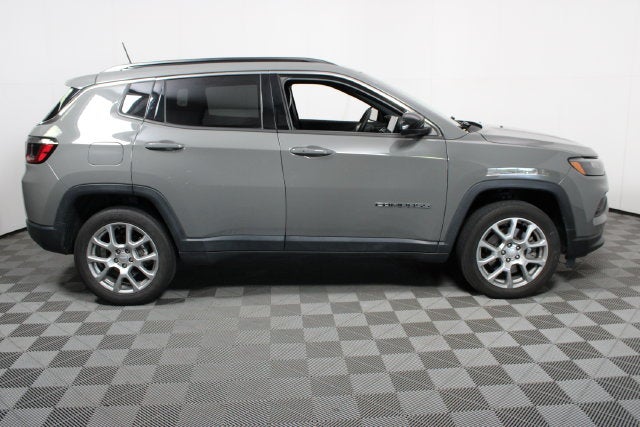 2023 Jeep Compass Latitude Lux