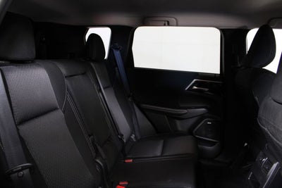 2025 Mitsubishi Outlander ES